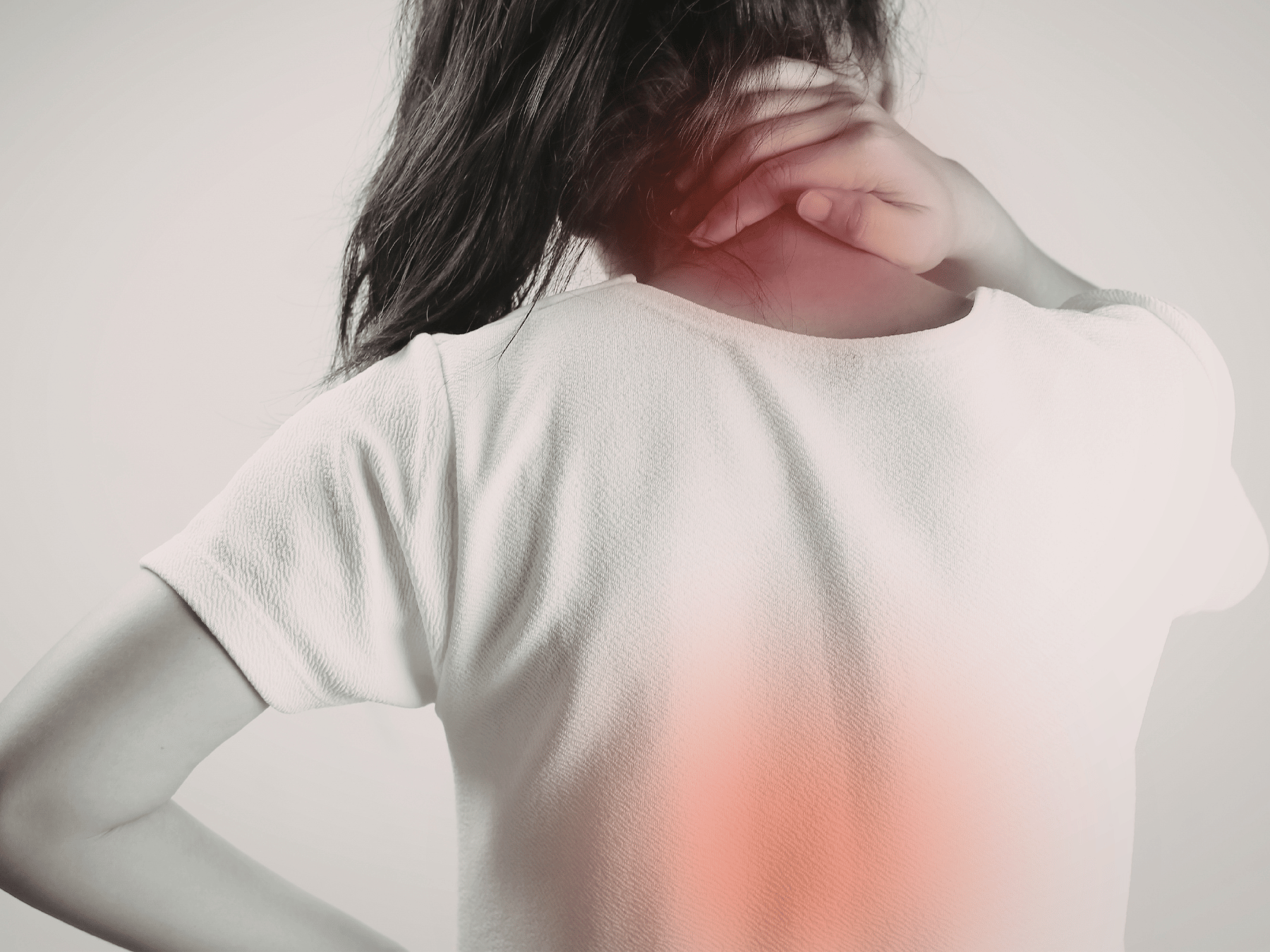 慢性的な腰痛や肩こりで悩む患者 - 繰り返す痛みの原因