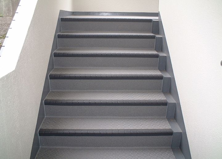 階段 施工後