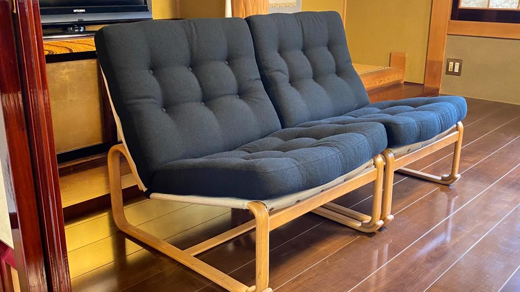 Villa Azumino 北欧デザインソファ