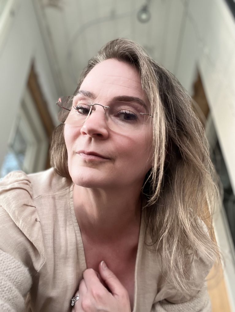 Parturi-Kosmetologi - Salon Saison