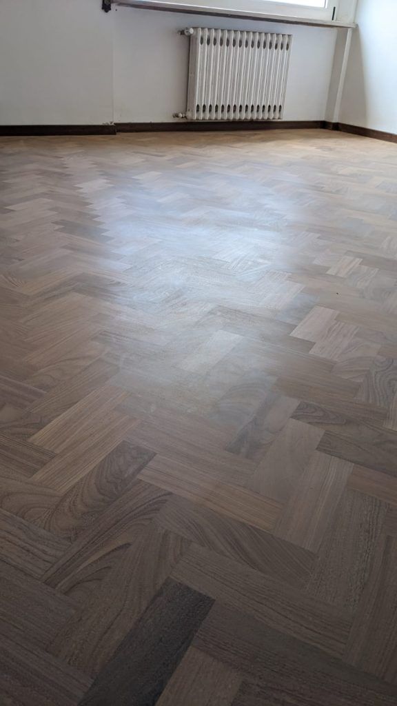 Parquet spina ungherese elegante Castelfidardo