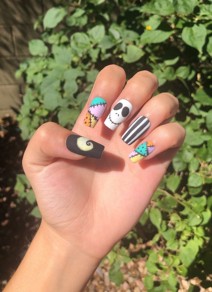 Jack Skellington Nightmare Halloween Nails