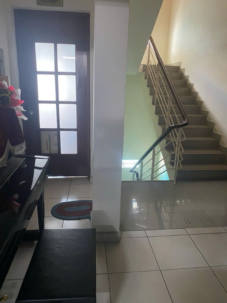 Cầu thang nối các tầng