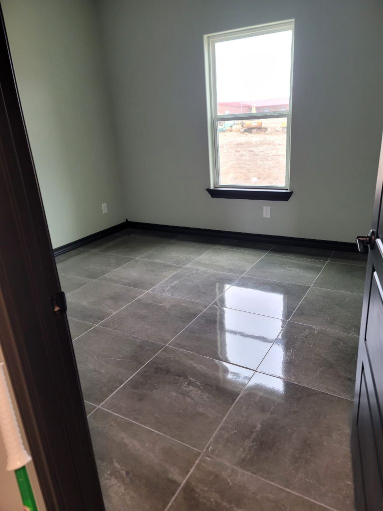 Modern room with glossy tiles