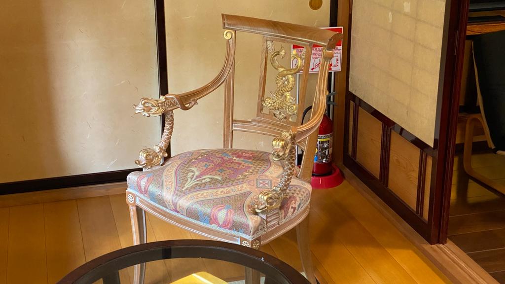 Villa Azumino アンティークチェア詳細