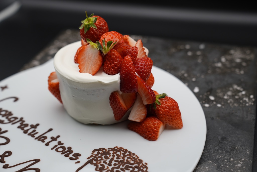 記念日を彩るアニバーサリーケーキ