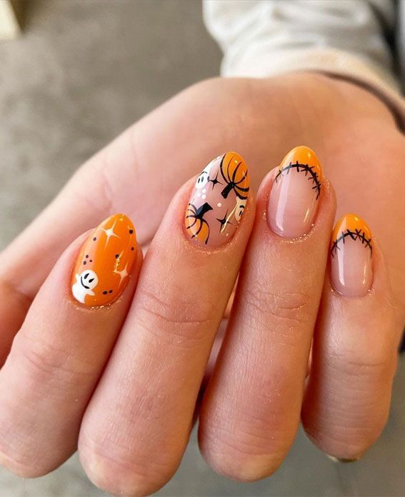 Minimalist Pumpkin Line Art Nails
