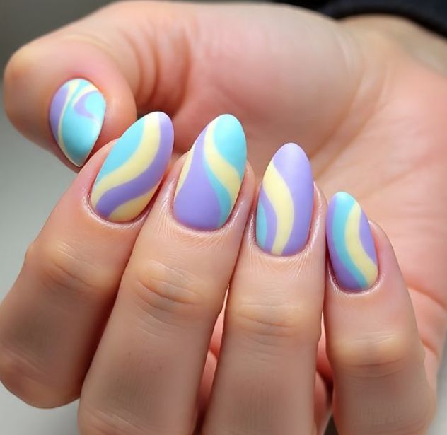 Holographic Swirl Dreams