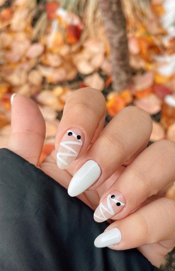 Mummy Wrap Nails