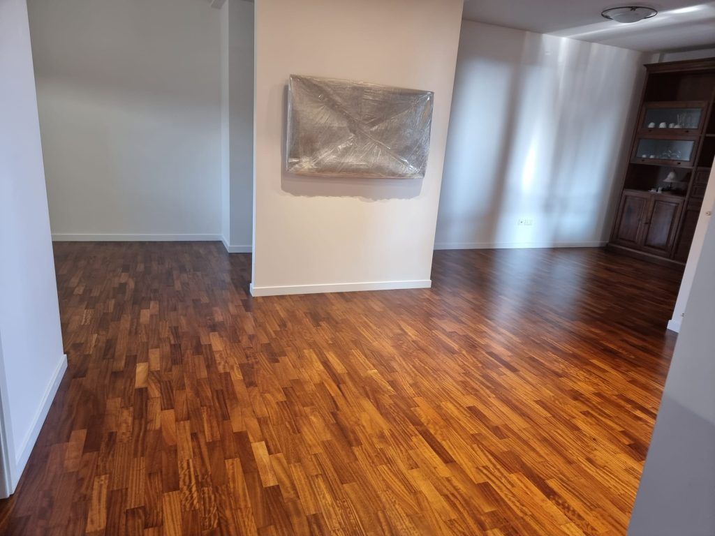 Parquet industriale tre tonalità legno Senigallia