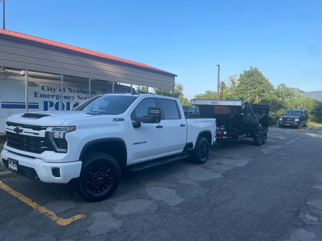 Heavy duty truck and trailer
