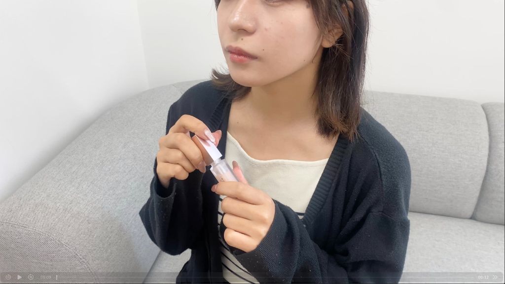 STEP1: 清潔な唇に準備