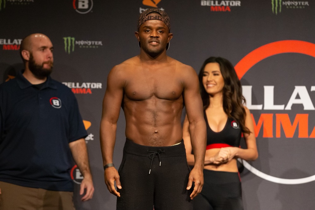 Shawn Bunch professional MMA weigh-in at Bellator Fighting Championships