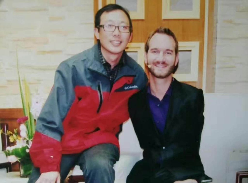 Founding President Fang Zhenghong with Nick Vujicic
