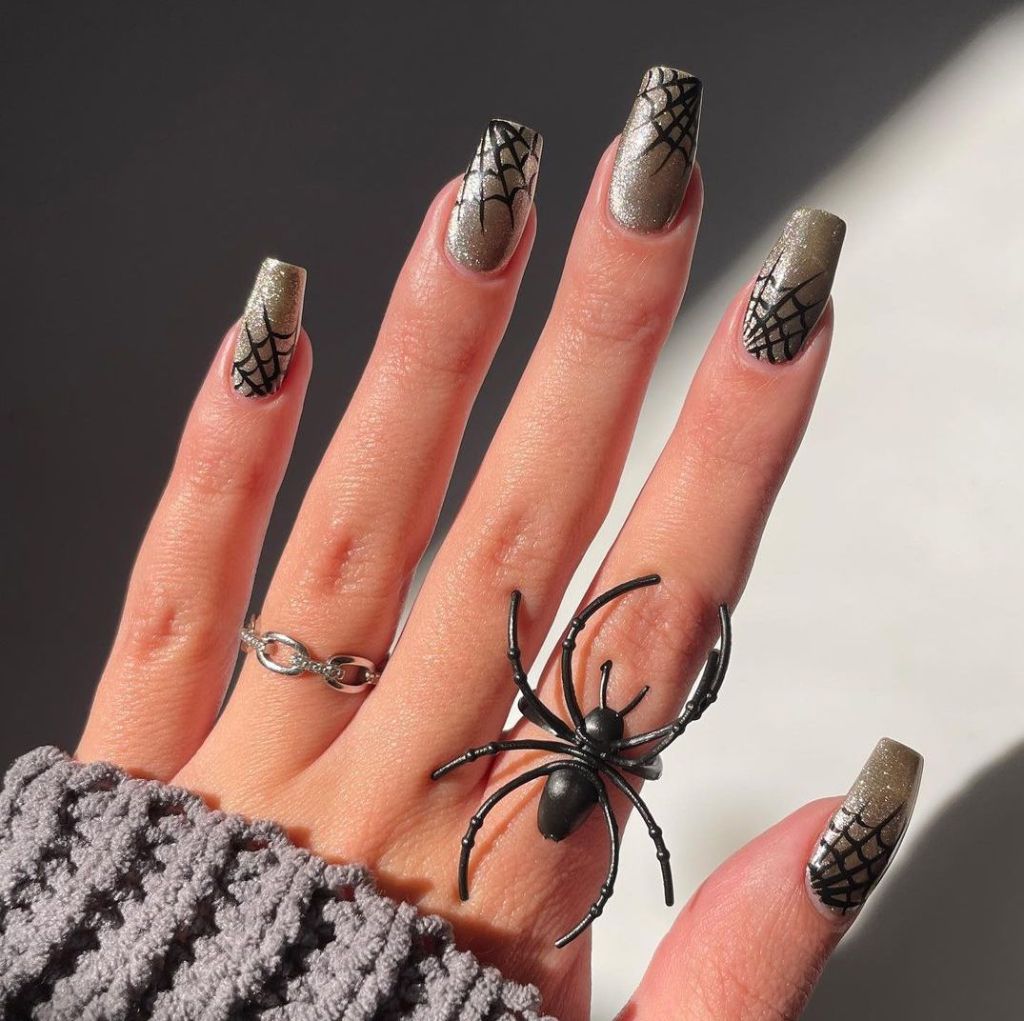Metallic Spiderweb Fantasy