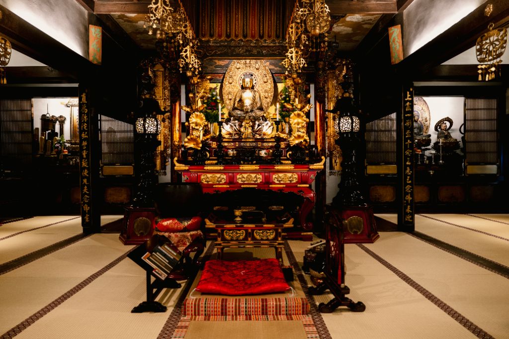 龍岸寺 本堂内部