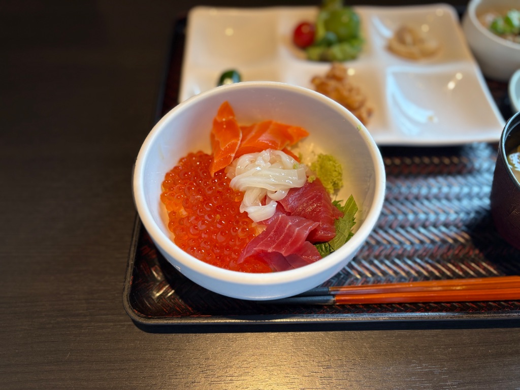海鮮丼