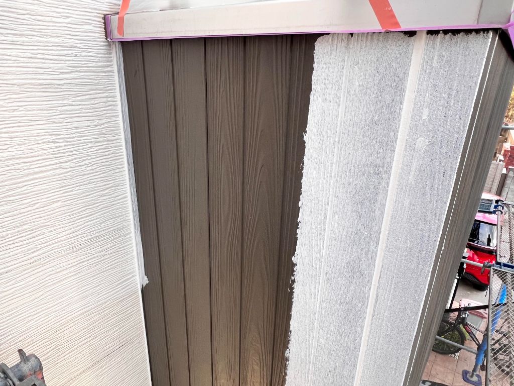 外壁下塗り作業