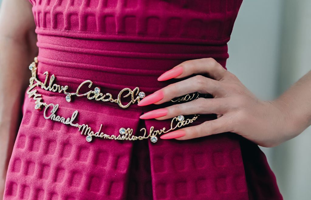 Collection depth: Over 1,300 Chanel pieces with 30% classified as rare