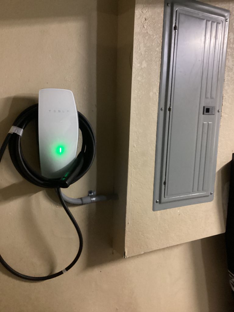 Tesla Wall Connector