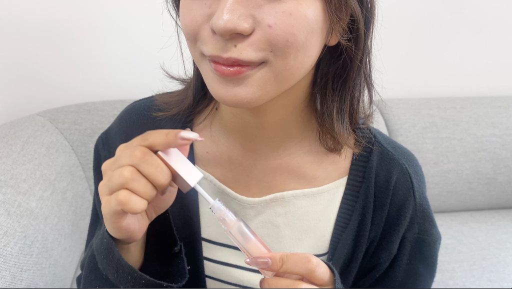 STEP3: チップについた美容液を拭き取る