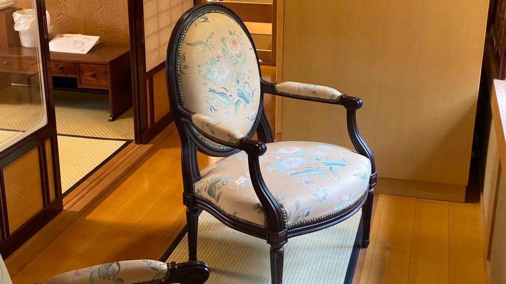 Villa Azumino クラシックアームチェア