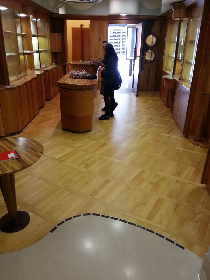 Parquet negozio commerciale Cingoli